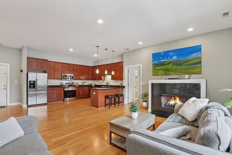 Tiny photo for 6425 W Touhy Avenue #2B, Chicago, IL 60646 (MLS # 12532238)