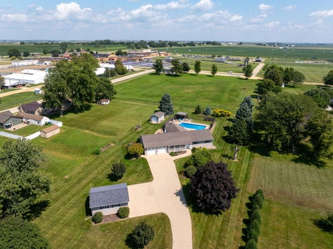 Photo of 214 E 7th Street, De Witt, IA 52742 (MLS # 12744557)