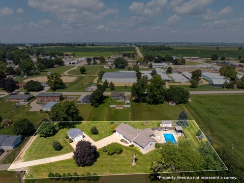 Tiny photo for 214 E 7th Street, De Witt, IA 52742 (MLS # 12744557)
