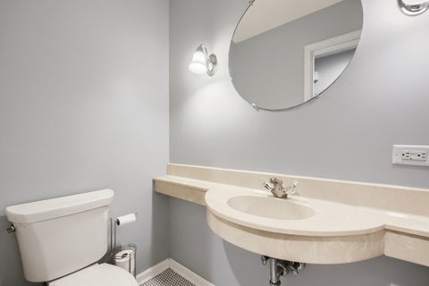 Tiny photo for 2660 N BOSWORTH Avenue #1NW, Chicago, IL 60614 (MLS # 12757203)
