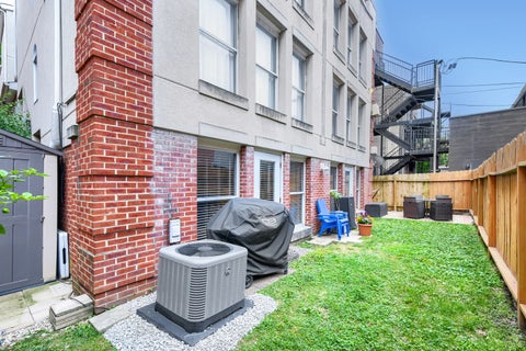 Tiny photo for 2660 N BOSWORTH Avenue #1NW, Chicago, IL 60614 (MLS # 12757203)
