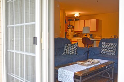 Tiny photo for 1584 W Crystal Rock Court #2B, Round Lake Beach, IL 60073 (MLS # 12387796)