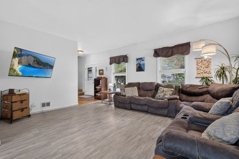 Tiny photo for 800 Birch Street, Algonquin, IL 60102 (MLS # 12778870)