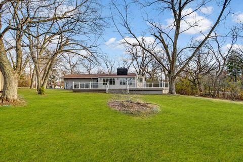 A home in Willowbrook