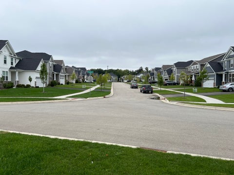 Tiny photo for Mundelein, IL 60060 (MLS # 12752568)