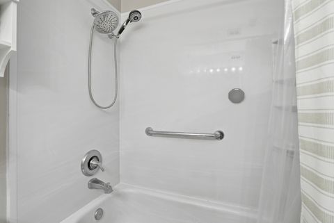 Tiny photo for 1833 Four Lakes Avenue #3F, Lisle, IL 60532 (MLS # 12610083)