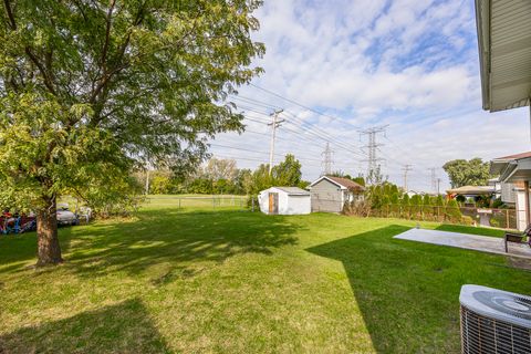 Tiny photo for 10624 S Michael Drive, Palos Hills, IL 60465 (MLS # 12508680)