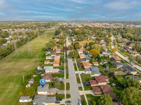 Tiny photo for 10624 S Michael Drive, Palos Hills, IL 60465 (MLS # 12508680)