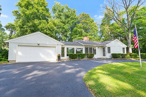Tiny photo for 7302 Hillside Road, Crystal Lake, IL 60012 (MLS # 12764193)