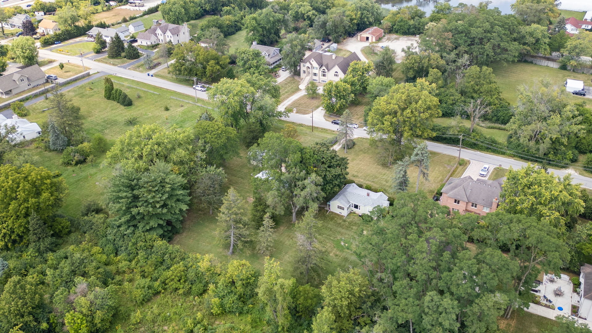 21w065 Sunset Avenue