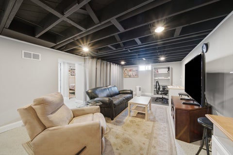 Tiny photo for 340 Dalton Avenue, Mundelein, IL 60060 (MLS # 12702601)