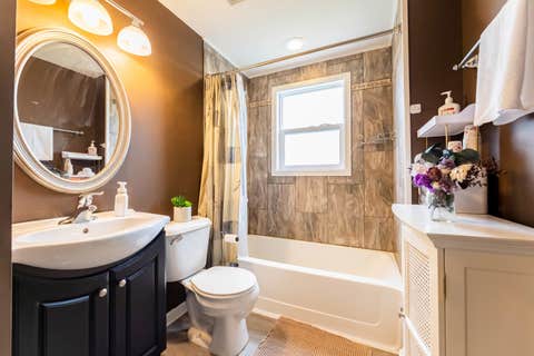 Tiny photo for 8820 W 85th Place, Justice, IL 60458 (MLS # 12688104)