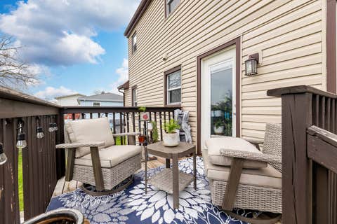 Tiny photo for 8820 W 85th Place, Justice, IL 60458 (MLS # 12688104)