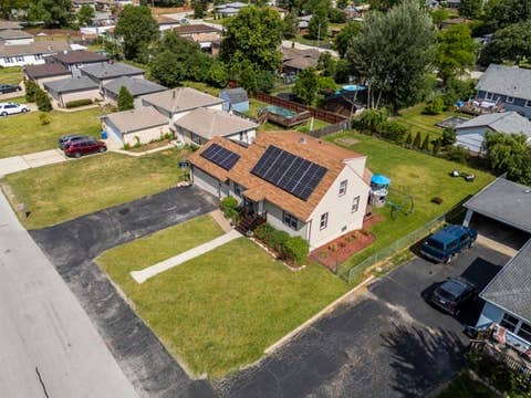 Tiny photo for 8820 W 85th Place, Justice, IL 60458 (MLS # 12688104)