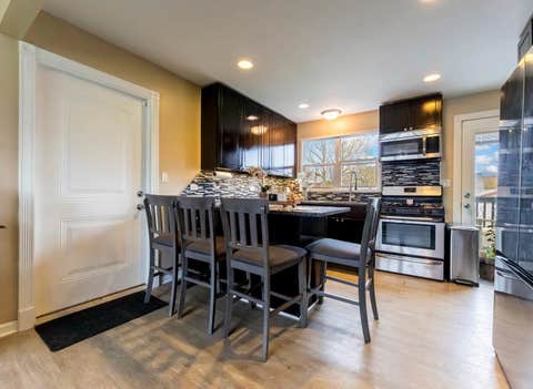 Tiny photo for 8820 W 85th Place, Justice, IL 60458 (MLS # 12688104)