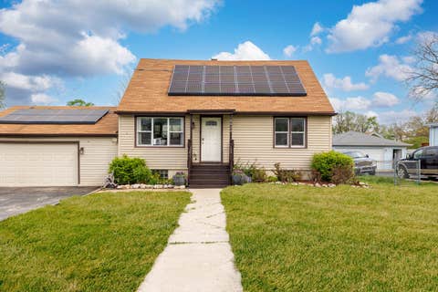 Tiny photo for 8820 W 85th Place, Justice, IL 60458 (MLS # 12688104)