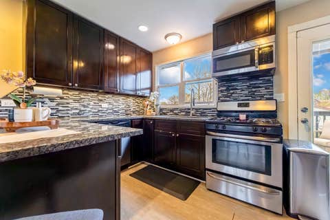 Tiny photo for 8820 W 85th Place, Justice, IL 60458 (MLS # 12688104)