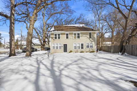 Tiny photo for 2908 Oakwood Avenue, McHenry, IL 60051 (MLS # 12639137)