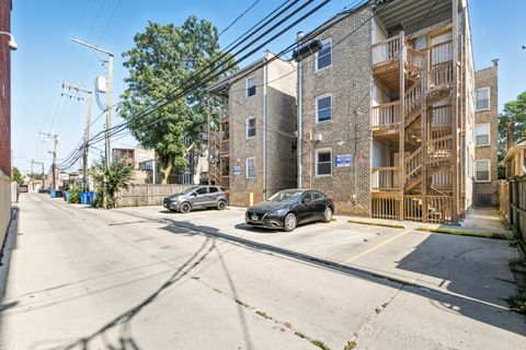 Tiny photo for 6312 N Fairfield Avenue #3B, Chicago, IL 60659 (MLS # 12486601)