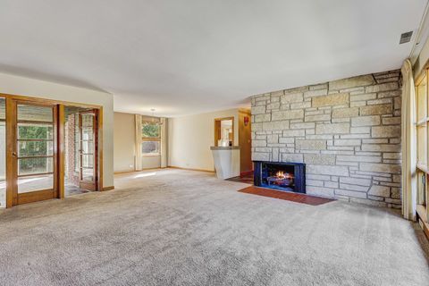 Tiny photo for 1401 Park Ridge Boulevard, Park Ridge, IL 60068 (MLS # 12503502)