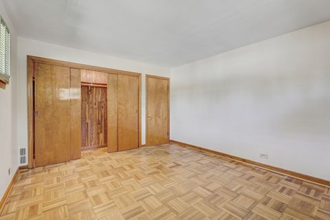 Tiny photo for 1401 Park Ridge Boulevard, Park Ridge, IL 60068 (MLS # 12503502)