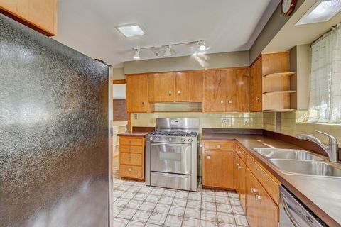 Tiny photo for 1401 Park Ridge Boulevard, Park Ridge, IL 60068 (MLS # 12503502)