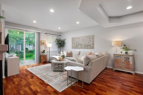 Tiny photo for 908 WINNERS CUP Court, Naperville, IL 60564 (MLS # 12644904)