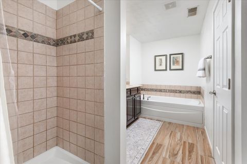 Tiny photo for 908 WINNERS CUP Court, Naperville, IL 60564 (MLS # 12644904)