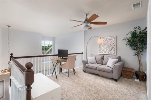 Tiny photo for 908 WINNERS CUP Court, Naperville, IL 60564 (MLS # 12644904)