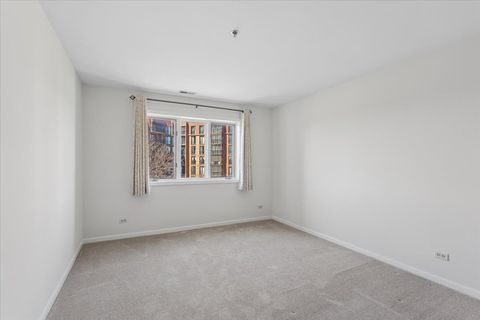 Tiny photo for 127 Acacia Circle #402, Indian Head Park, IL 60525 (MLS # 12575417)