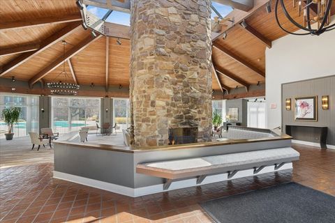 Tiny photo for 127 Acacia Circle #402, Indian Head Park, IL 60525 (MLS # 12575417)