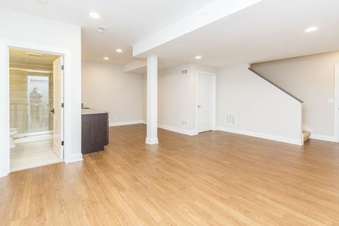 Tiny photo for 10723 Clocktower Drive, Countryside, IL 60525 (MLS # 12538876)