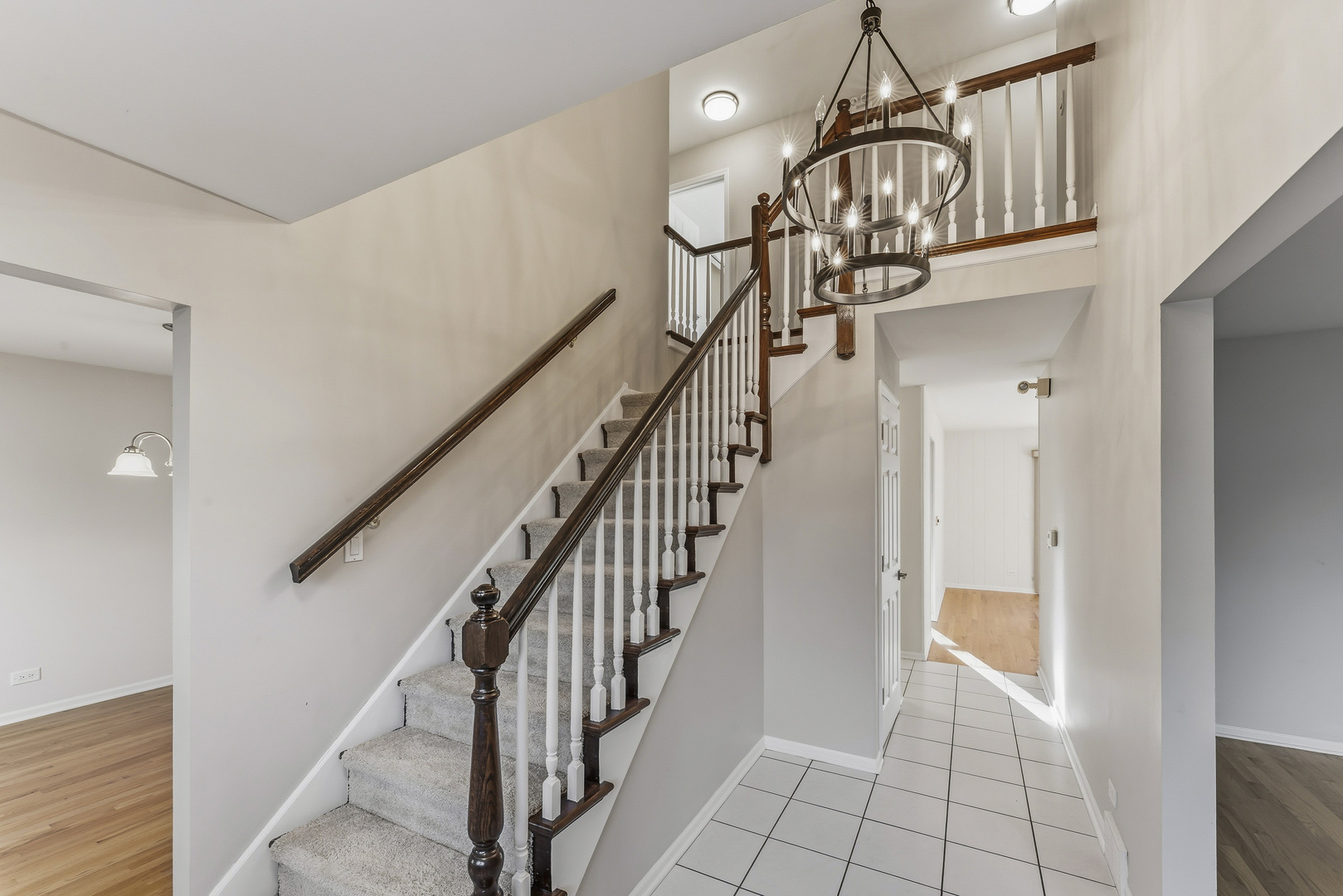 827 W Sandpiper Court