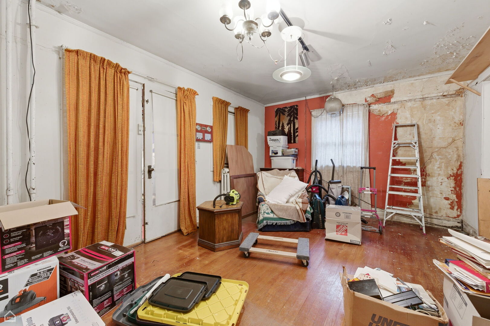 2019 W Chase Avenue