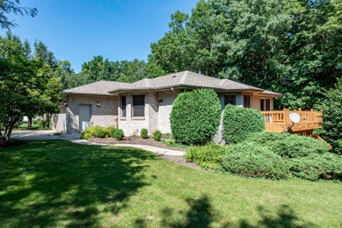 Tiny photo for 1417 April Lane, Winthrop Harbor, IL 60096 (MLS # 12726304)