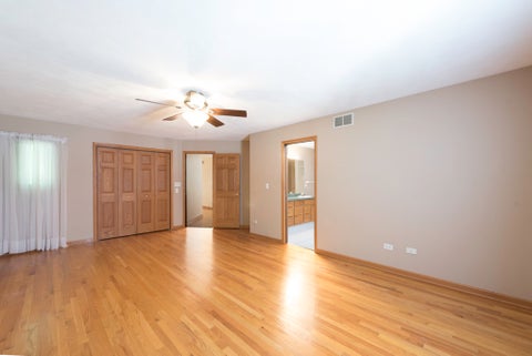 Tiny photo for 1417 April Lane, Winthrop Harbor, IL 60096 (MLS # 12726304)