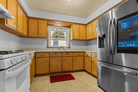 Tiny photo for 2211 Montana Avenue, Rockford, IL 61108 (MLS # 12608389)