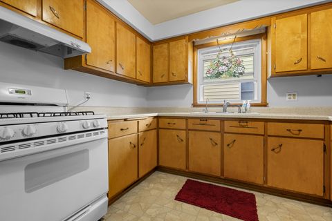 Tiny photo for 2211 Montana Avenue, Rockford, IL 61108 (MLS # 12608389)