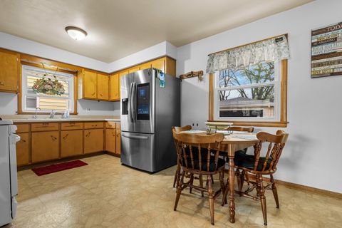 Tiny photo for 2211 Montana Avenue, Rockford, IL 61108 (MLS # 12608389)