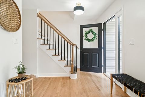 Tiny photo for 715 S Dymond Road, Libertyville, IL 60048 (MLS # 12475057)