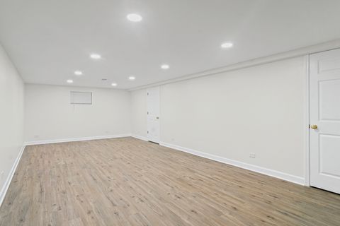 Tiny photo for 715 S Dymond Road, Libertyville, IL 60048 (MLS # 12475057)