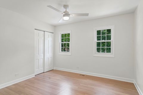 Tiny photo for 715 S Dymond Road, Libertyville, IL 60048 (MLS # 12475057)