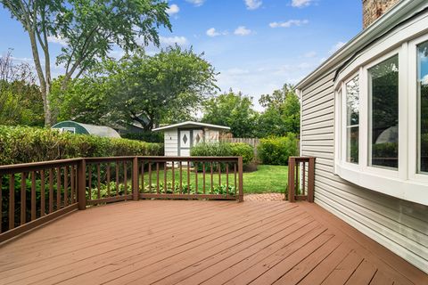 Tiny photo for 715 S Dymond Road, Libertyville, IL 60048 (MLS # 12475057)