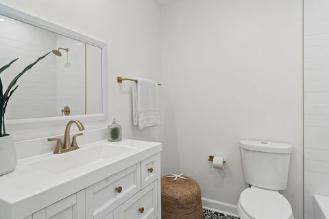 Tiny photo for 715 S Dymond Road, Libertyville, IL 60048 (MLS # 12475057)