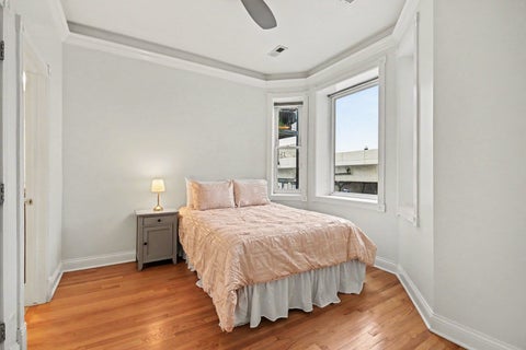 Tiny photo for 5210 N Winthrop Avenue #2, Chicago, IL 60640 (MLS # 12715714)