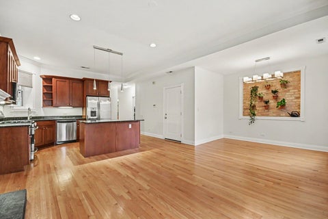 Tiny photo for 5210 N Winthrop Avenue #2, Chicago, IL 60640 (MLS # 12715714)