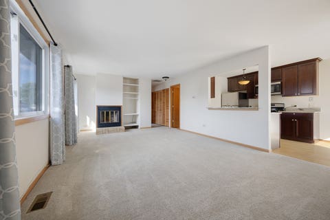 Tiny photo for 717 Whitesail Drive #717, Schaumburg, IL 60194 (MLS # 12717631)