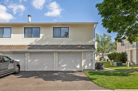Tiny photo for 717 Whitesail Drive #717, Schaumburg, IL 60194 (MLS # 12717631)