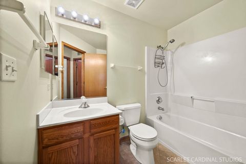 Tiny photo for 2242 Foxmoor Lane #2242, Aurora, IL 60502 (MLS # 12414276)