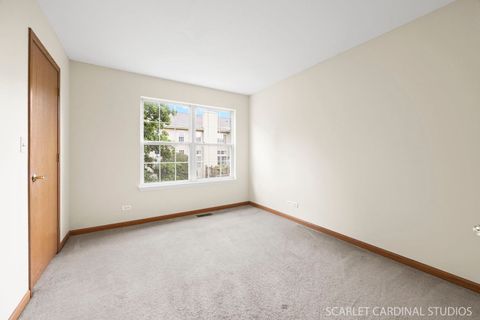 Tiny photo for 2242 Foxmoor Lane #2242, Aurora, IL 60502 (MLS # 12414276)
